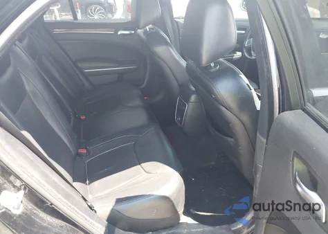 2014 Chrysler 300 z USA, uszkodzony, nr VIN 2C3CCAAG6EH127879